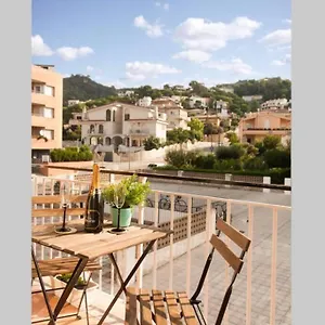 Amazing Mediterranean Styled Apartment. Apartamento